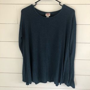 Long sleeve flowy shirt - sz s